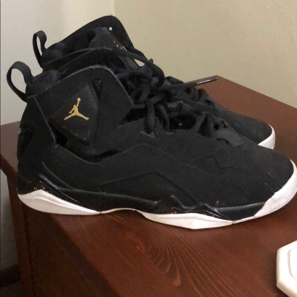 Jordans 6Y